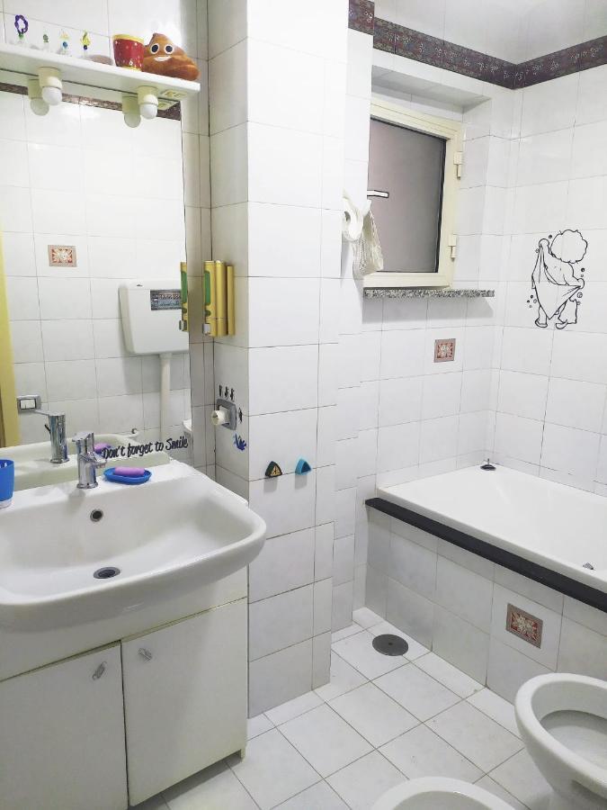 Astrohouse 2.0 Apartment Наполи Екстериор снимка